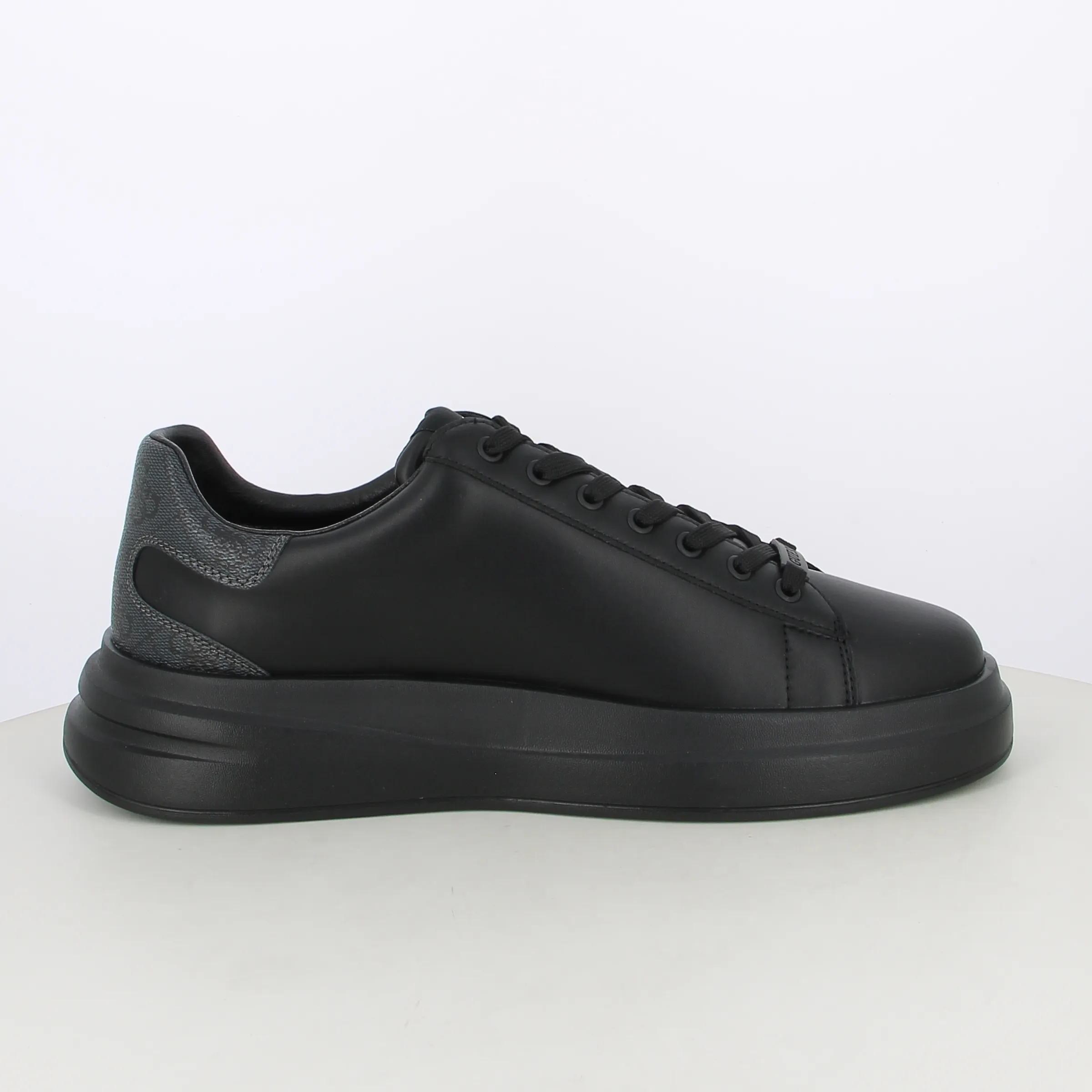 -----Guess -----Sneakers da uomo Elba FMPVIB LEA12 ----