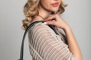 Borsa piccola in pelle naturale, nero