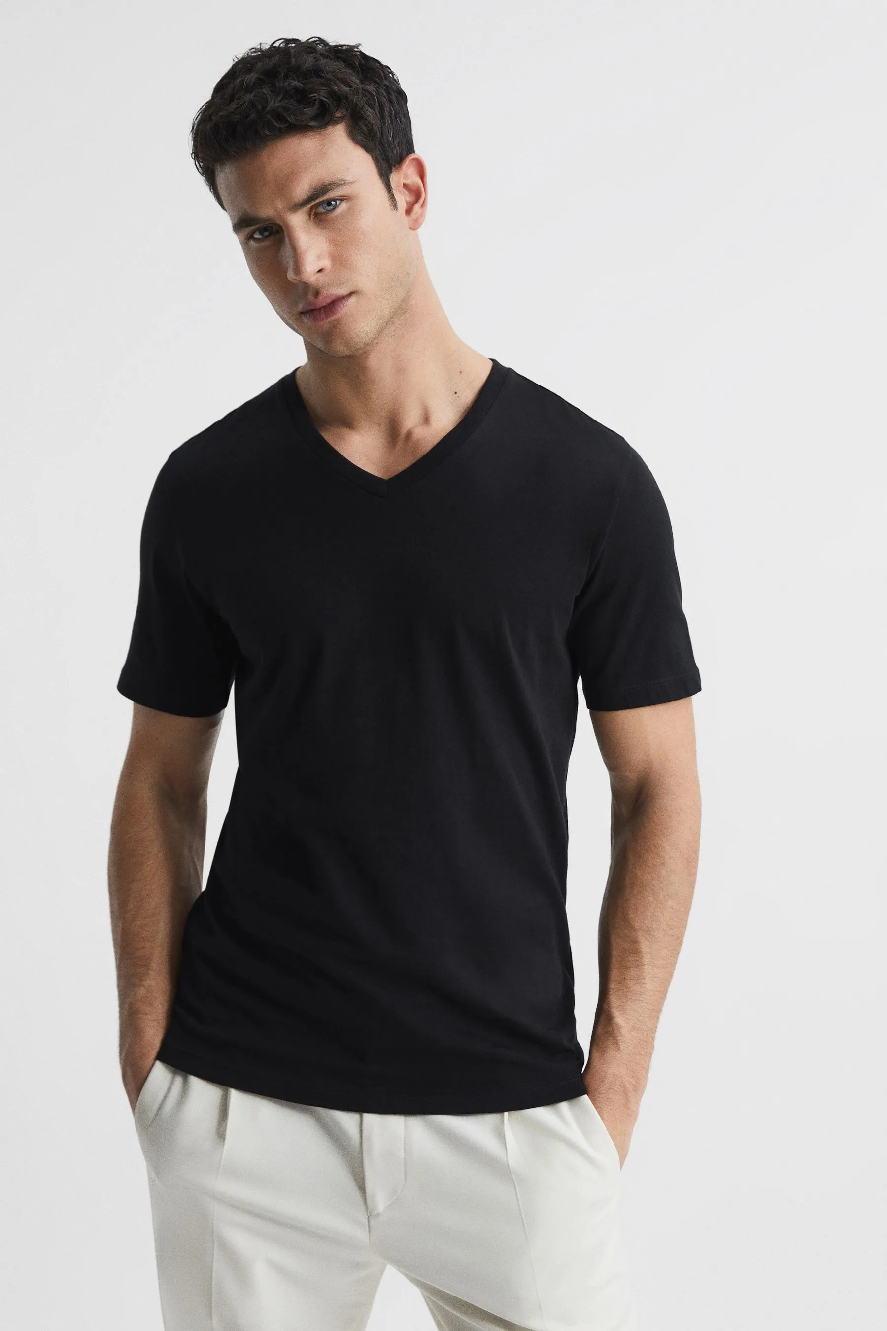 Dayton - T-shirt in cotone con scollo a V    