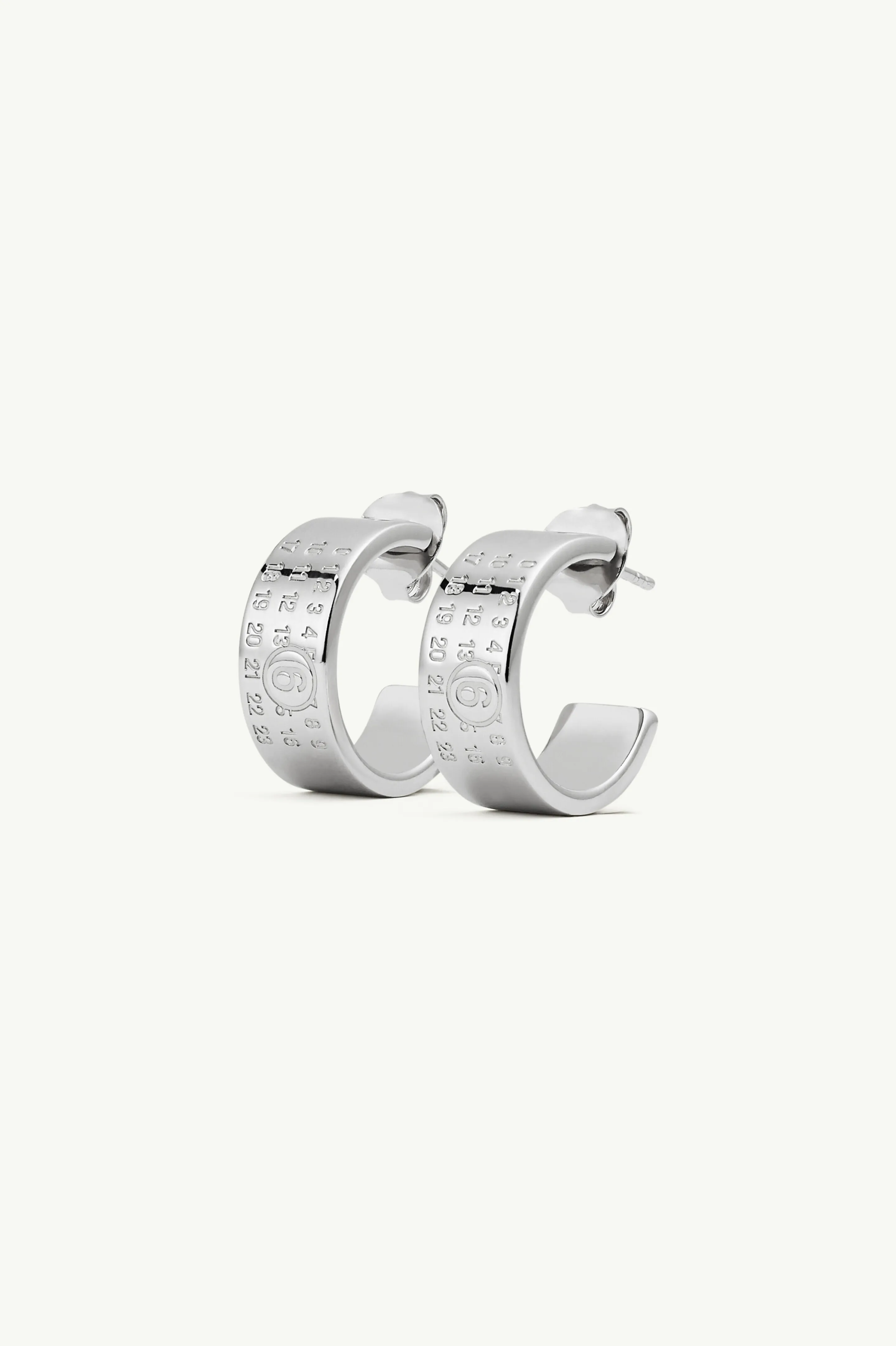 Orecchini a cerchio con numeric signature