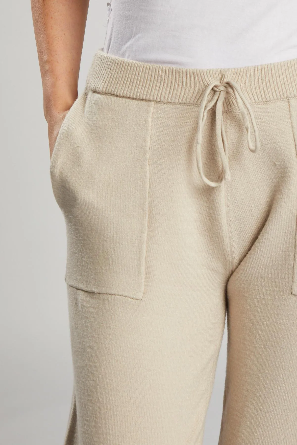 Pantaloni dritti in maglia BEIGE