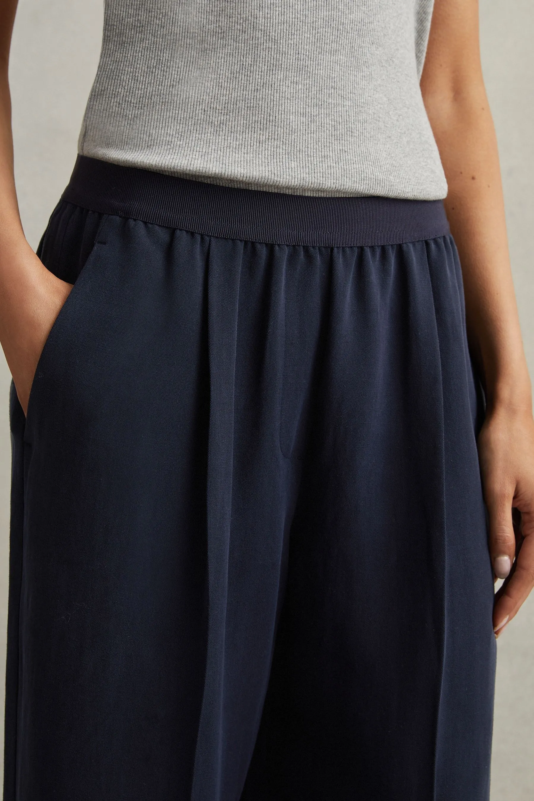 Reiss - Vera - Pantaloni a fondo ampio in lino in lyocell    