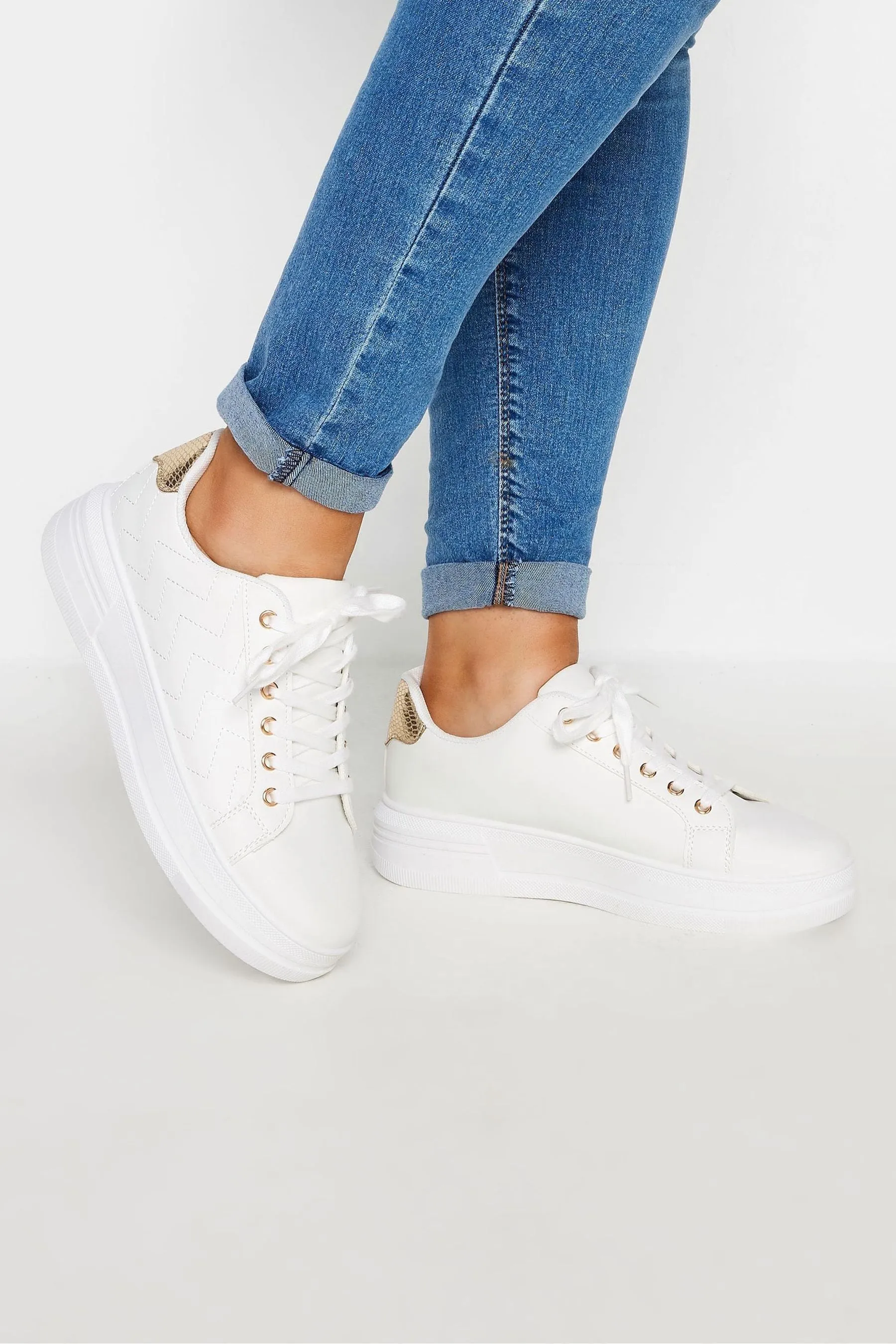 Yours Curve & Oro - Scarpe da ginnastica con suola spessa a spina di pesce vestibilità ultra larga vestibilità EEE