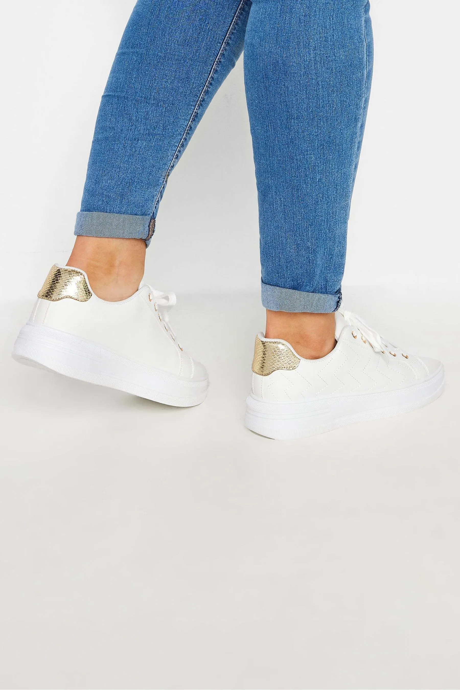 Yours Curve & Oro - Scarpe da ginnastica con suola spessa a spina di pesce vestibilità ultra larga vestibilità EEE